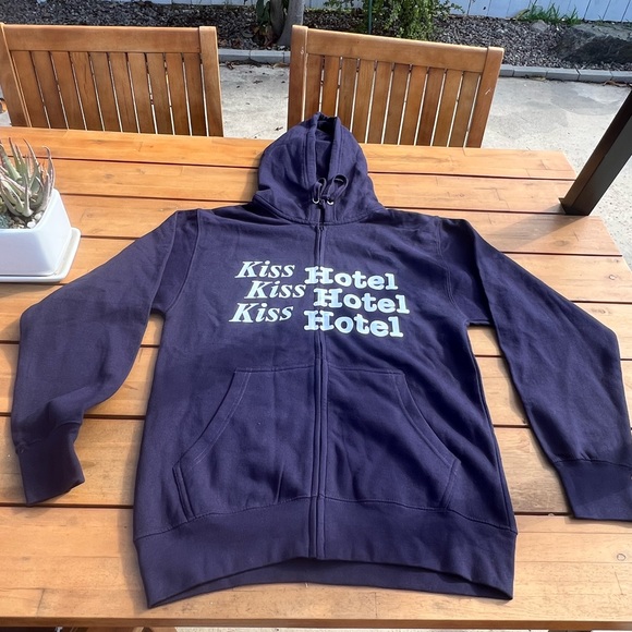 NWOT KISS HOTEL BLUE ZIP HOODIE SIZE XL - Picture 1 of 5
